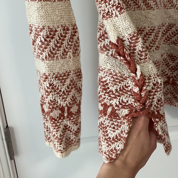 Lightweight Cream and Rose Colored Sweater - Picture 3 of 3